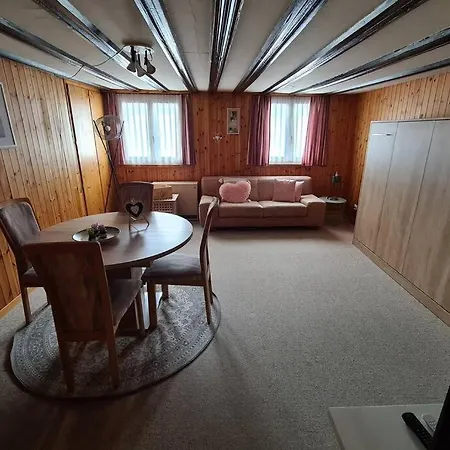 2. Zimmer Im Nue-hus Apartament