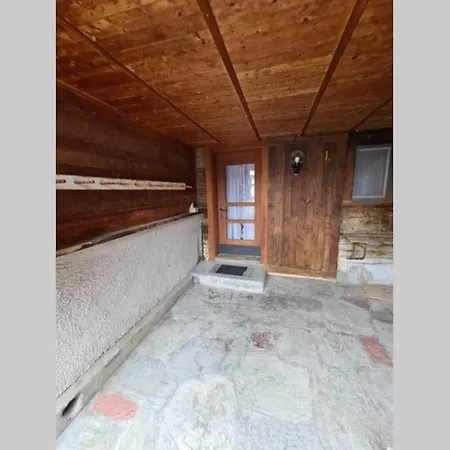 2. Zimmer Im Nue-hus Apartament *